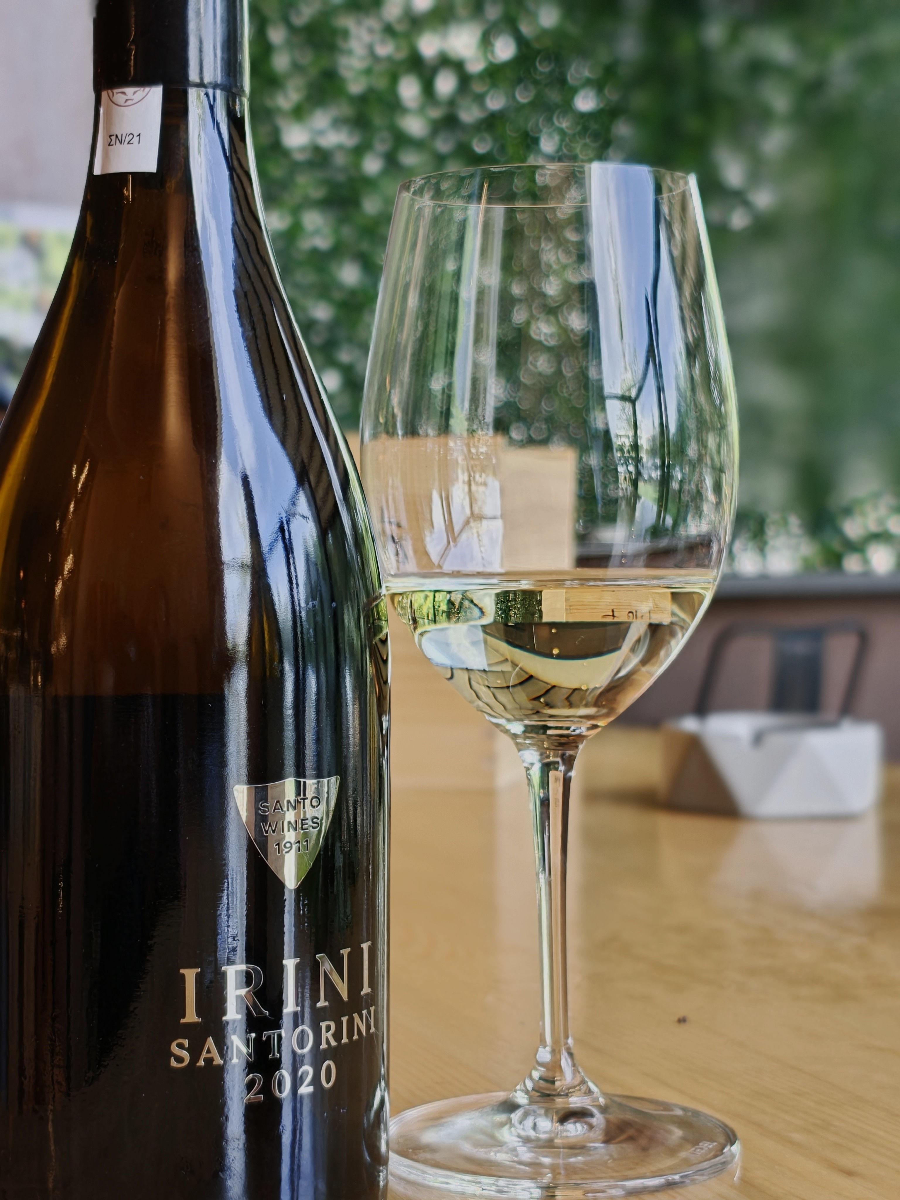 Irini Santo Wines — Σπάνιο ελληνικό κρασί Halfglass Κηφισιά